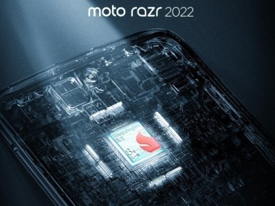 摩托罗拉Razr 2022 首款骁龙8+折叠旗舰