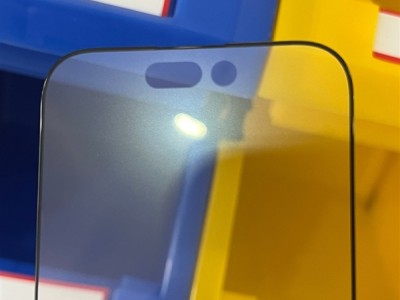 iPhone 14 Pro贴膜曝光:感叹号打孔
