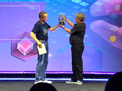Linux 之父 Linus Torvalds 获颁英特尔首个终身成就创新奖