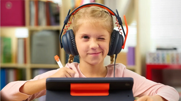 環保+適配性強
，羅技Zone Learn耳機助學生更好地參加網課