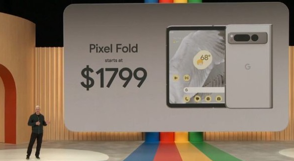 谷歌Pixel Fold亮相I/O开发者大会：黑边成为最大瑕疵