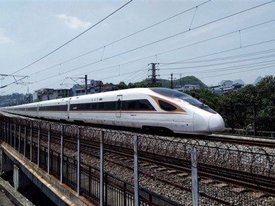 广汕高铁：东南沿海新交通亮点，首趟列车成功开通