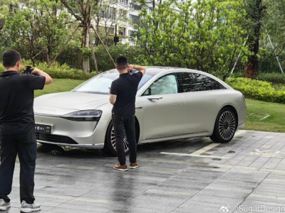 鸿蒙智行新成员享界S9实车曝光，预计北京车展首发