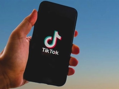 TikTok扩大AI内容标记范围，防范观众误导