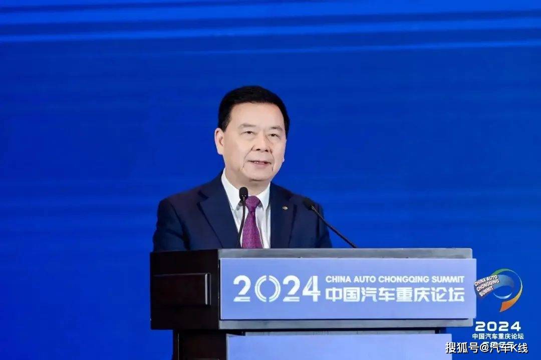 曾庆洪提出“油电同权”理念