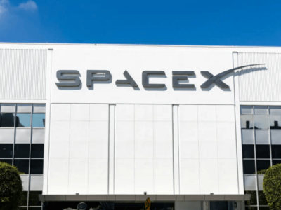 SpaceX星舰火箭第八次飞行测试在即，月球火星之旅指日可待？