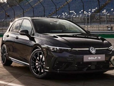 2025款高尔夫GTI/R海外新版上市，价格飙升，手挡取消引热议！