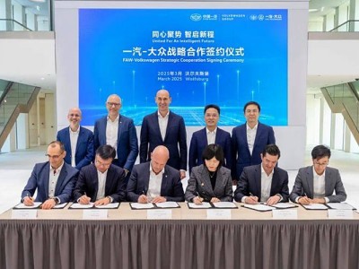 一汽-大众战略微调，油电并进转向油电混动，能否引领市场新风尚？