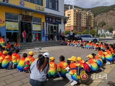 科技研学之旅：春晖小学学子共筑航天梦