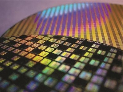 英特尔或携手晶圆代工厂，首批采用2纳米制程打造新品处理器？