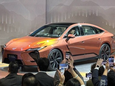 2025上海车展亮点：雷克萨斯ES全新登场，电气化与舒适性再升级！