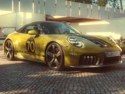 保时捷911 Spirit 70限量发售，Pasha图案重现，541马力混动引擎震撼登场