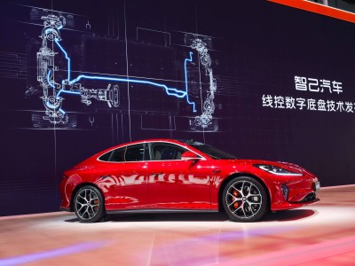 智己汽车2025上海车展发布：线控数字底盘技术，下半年量产引领智能出行