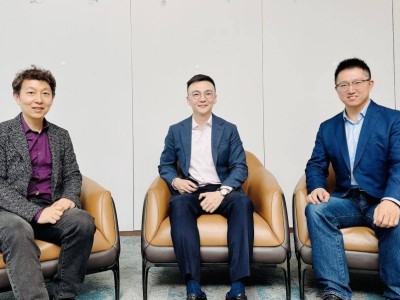 面对AI变革，企业组织把握转型的节奏与方向？