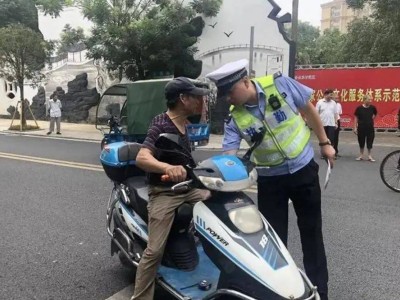 C1驾照能骑哪些电动车？交警详解：2类可骑，3类需谨慎！