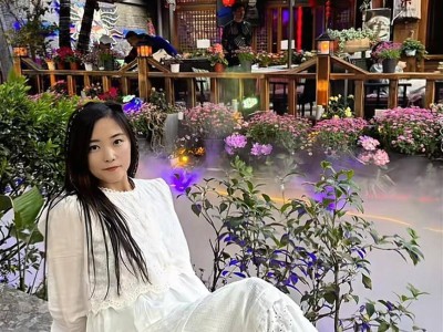 黑龙江女子房车自驾游，为省通行费提前半月出发，已游遍大半个中国