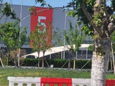 小米汽车4月交付破2.8万辆，工厂满负荷运转，订单激增交付周期延长！