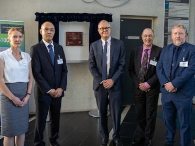 英国南安普敦大学引领科技潮流，欧洲首座尖端电子束光刻工厂揭牌