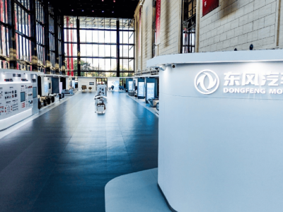 东风乘用车：混动智电齐发力，引领新能源普惠新时代浪潮