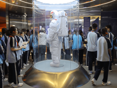 阜康陨石科普馆研学：青少年遨游宇宙，探索航天奥秘之旅