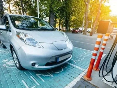 700公里实测！电车VS燃油车，哪种才是你的出行最优解？