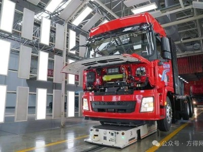 陕汽前四月重卡行业排名跃升，新能源销量狂飙246%背后有何妙招？