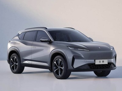 神龙汽车示界06来袭！520km续航紧凑SUV，预售在即你准备好了吗？