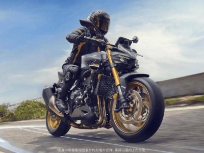 本田CB1000 SP摩托震撼登场！曜夜黑配四缸引擎，售价12.88万