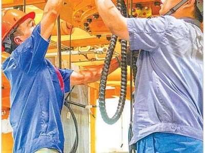 万吨“变形金刚”如何转运火箭？揭秘万山特种车辆的创新之路