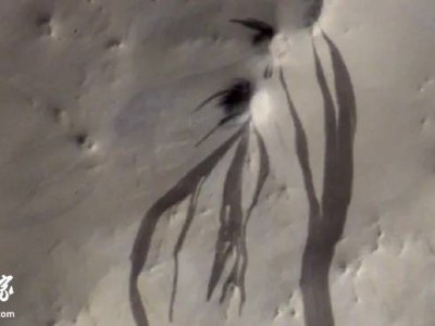 火星条纹之谜：或与风尘共舞，非水流痕迹？
