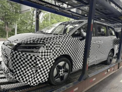 五菱银标MPV伪装实车曝光，或将配备插混灵犀动力与高级驾驶辅助？