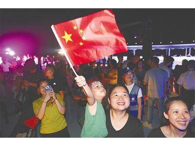 文昌瑶光火箭观礼平台首秀，千人共赏火箭升空，共祝祖国繁荣昌盛！