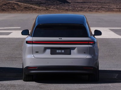 新能源电车新动向：理想i8、乐道L90、零跑B01引领市场三大趋势