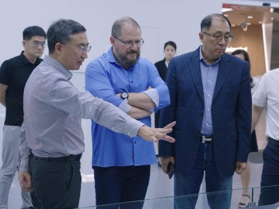 高通全球CEO亲赴零跑，朱江明展望：共创智能汽车新篇章？