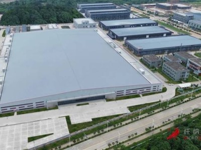 中国钙钛矿光伏技术突破：量产良率超98.5%，创世界纪录