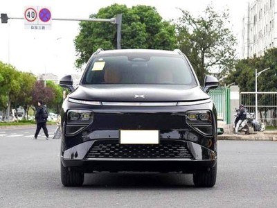 小鹏G9：家用中大型SUV新选择，续航702km，性价比如何？