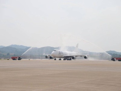 顺丰航空新航线首飞加拿大，中美加三国货运再添新动脉！