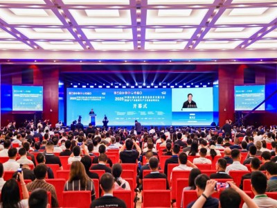 深信服AI创新方案亮相石油石化信息技术大会，助力行业数智化转型