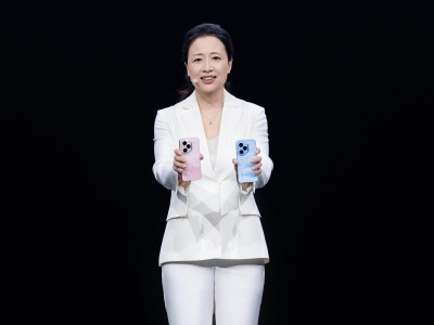 荣耀400系列震撼登场，2亿像素+7200mAh大电池，售价仅2124.15元起！