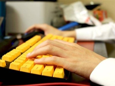 DeepSeek R1小版升级实测：编程能力飙升，能否挑战国际顶尖水平？