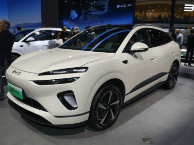 工信部公示新车信息，理想纯电SUV i8及多款热门车型亮相