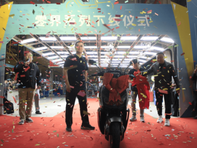 金箭零界900下线，高速电摩智能2.0新时代正式开启！