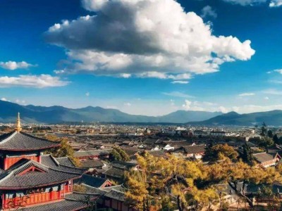 李亚鹏丽江项目大卖70亿，转型企业家后教育情怀再获赞