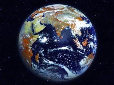 宜居带"超级地球"Kepler-725c：外星生命探索的新曙光？