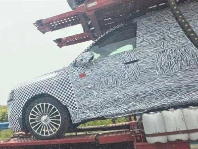 全新问界M7谍照来袭！家族化设计，能否续写爆款传奇？