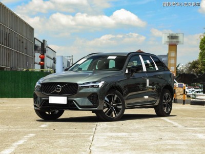 2026款沃尔沃XC60上市，北欧豪华新体验，2.0T轻混动力仅39.69万起