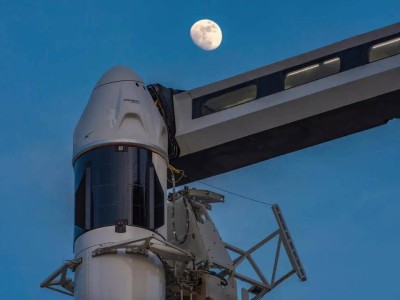 马斯克星链坠卫星，龙飞船发射又陷无限延期，印度航天梦受挫？