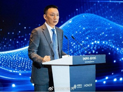 荣耀中国移动强强联手，AI终端战略合作开启智能生活新篇章