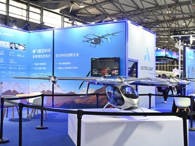 “空中出租车”成真？峰飞航空eVTOL载人飞行器亮相MWC上海展