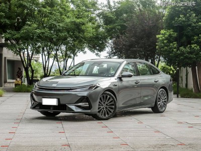 吉利银河A7：颠覆性设计登场，插混动力续航超2100km，油耗仅2.67L